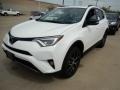 2018 Super White Toyota RAV4 SE AWD  photo #1