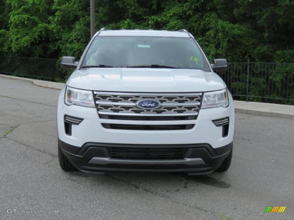 2018 Explorer XLT - Oxford White / Ebony Black photo #2
