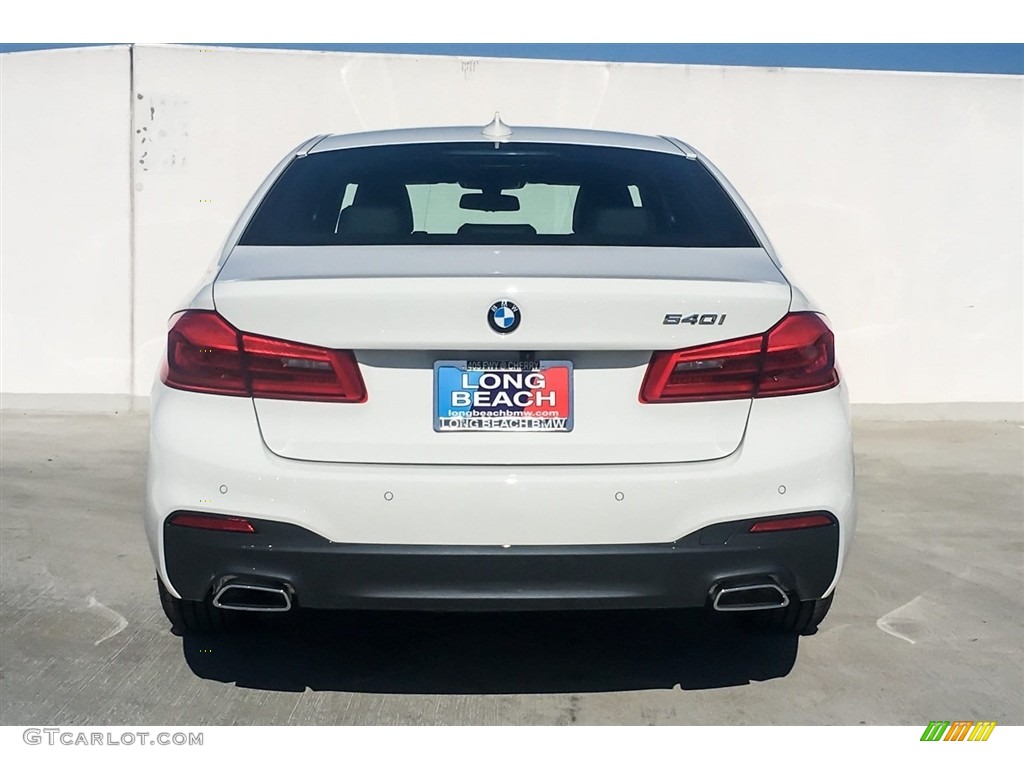 2018 5 Series 540i Sedan - Alpine White / Black photo #4