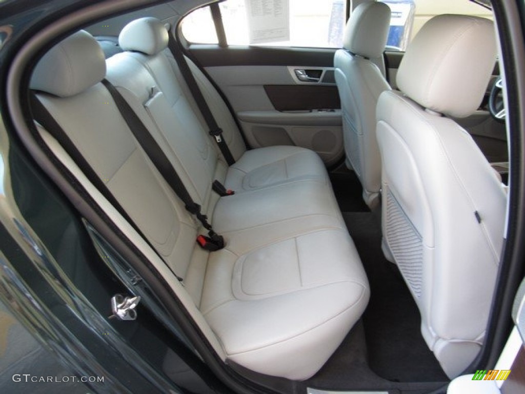 2015 XF 2.0T Premium - British Racing Green Metallic / Dove/Warm Charcoal photo #19