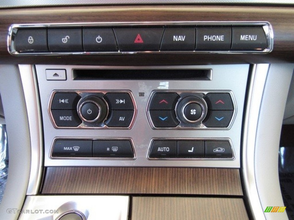 2015 XF 2.0T Premium - British Racing Green Metallic / Dove/Warm Charcoal photo #36