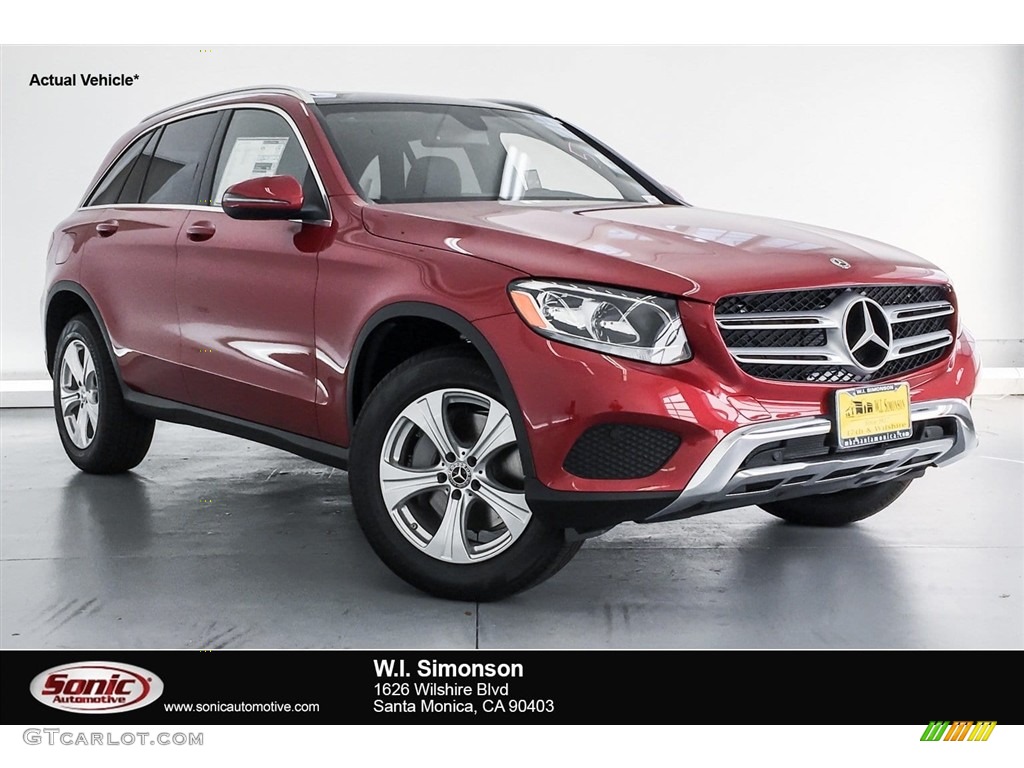 designo Cardinal Red Metallic Mercedes-Benz GLC