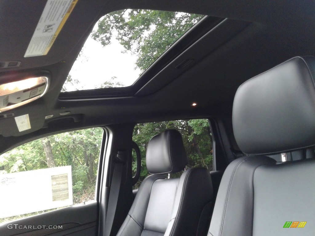 2018 Grand Cherokee Altitude 4x4 - Rhino / Black photo #31