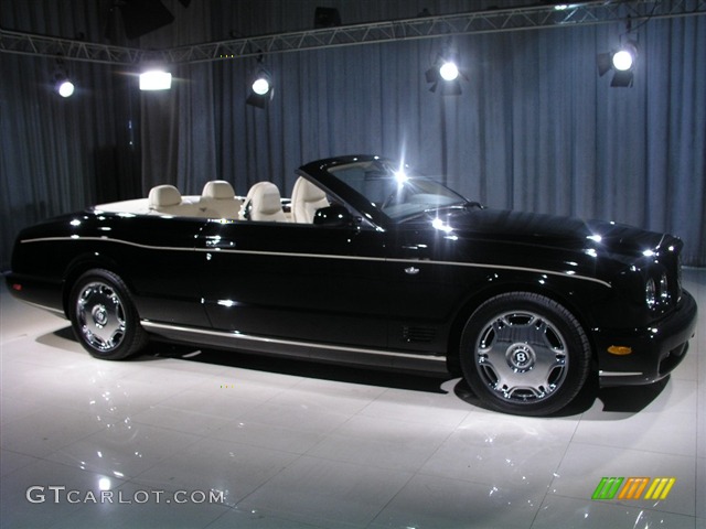 2007 Bentley Azure in Beluga/Cotswold Pinstripe / Cotswold /Beluga/Burr Walnut Veneer, Front Right 2007 Bentley Azure Standard Azure Model Parts
