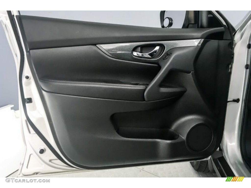 2015 Rogue SL - Brilliant Silver / Charcoal photo #23