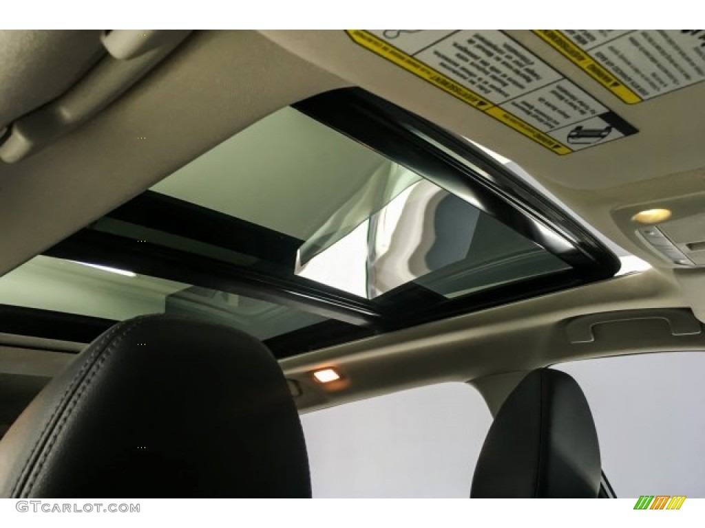 2015 Rogue SL - Brilliant Silver / Charcoal photo #26