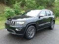 Front 3/4 View of 2018 Grand Cherokee Limited