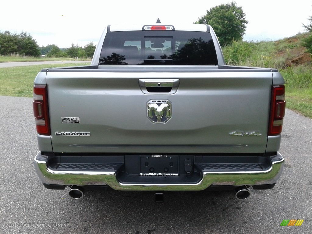 2019 1500 Laramie Crew Cab 4x4 - Billett Silver Metallic / Black photo #7