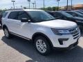 2018 White Platinum Ford Explorer XLT 4WD  photo #3