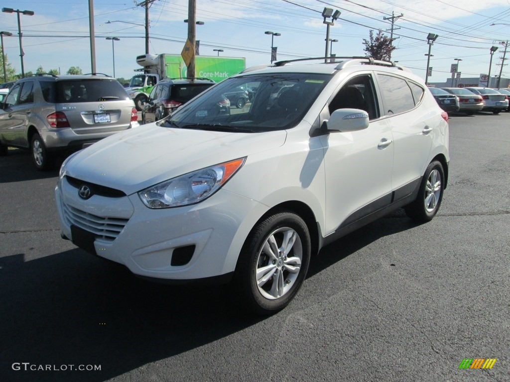 2012 Tucson GLS - Cotton White / Taupe photo #2