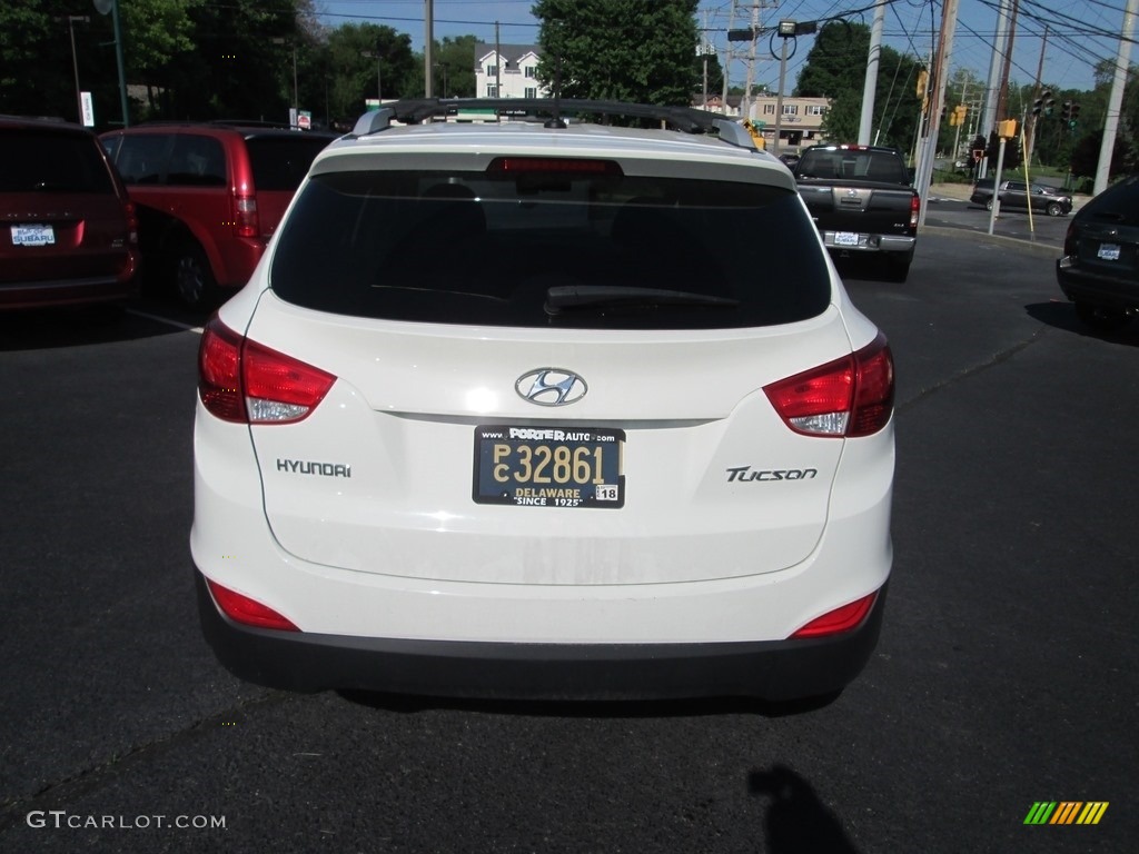 2012 Tucson GLS - Cotton White / Taupe photo #7