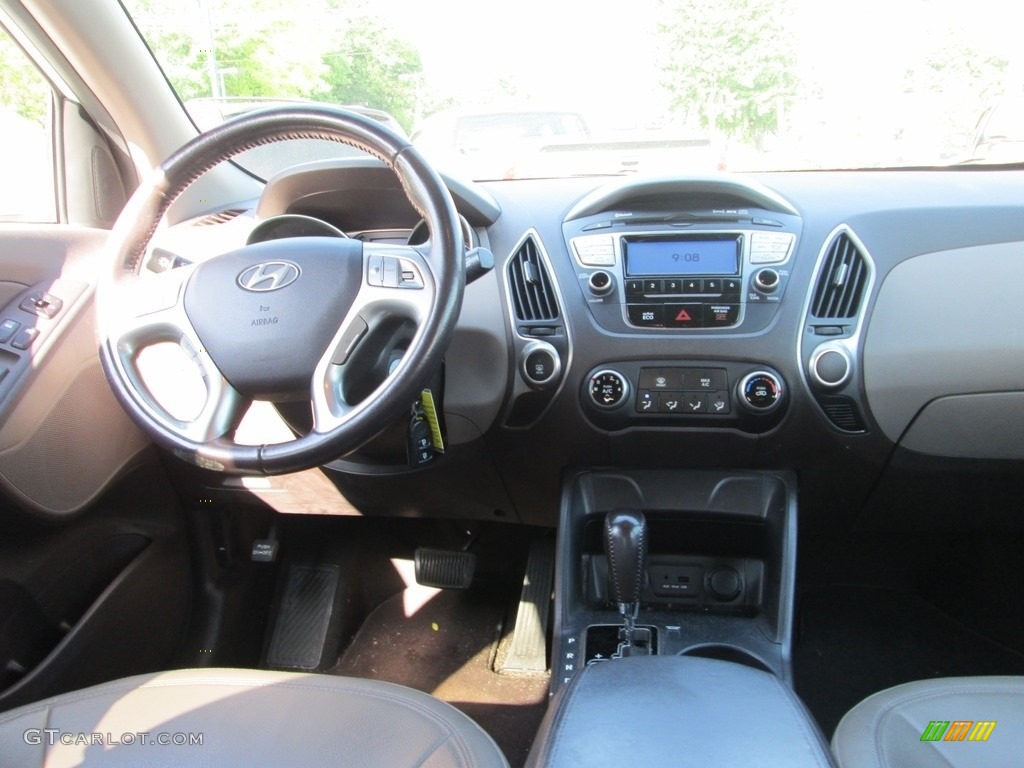2012 Tucson GLS - Cotton White / Taupe photo #10