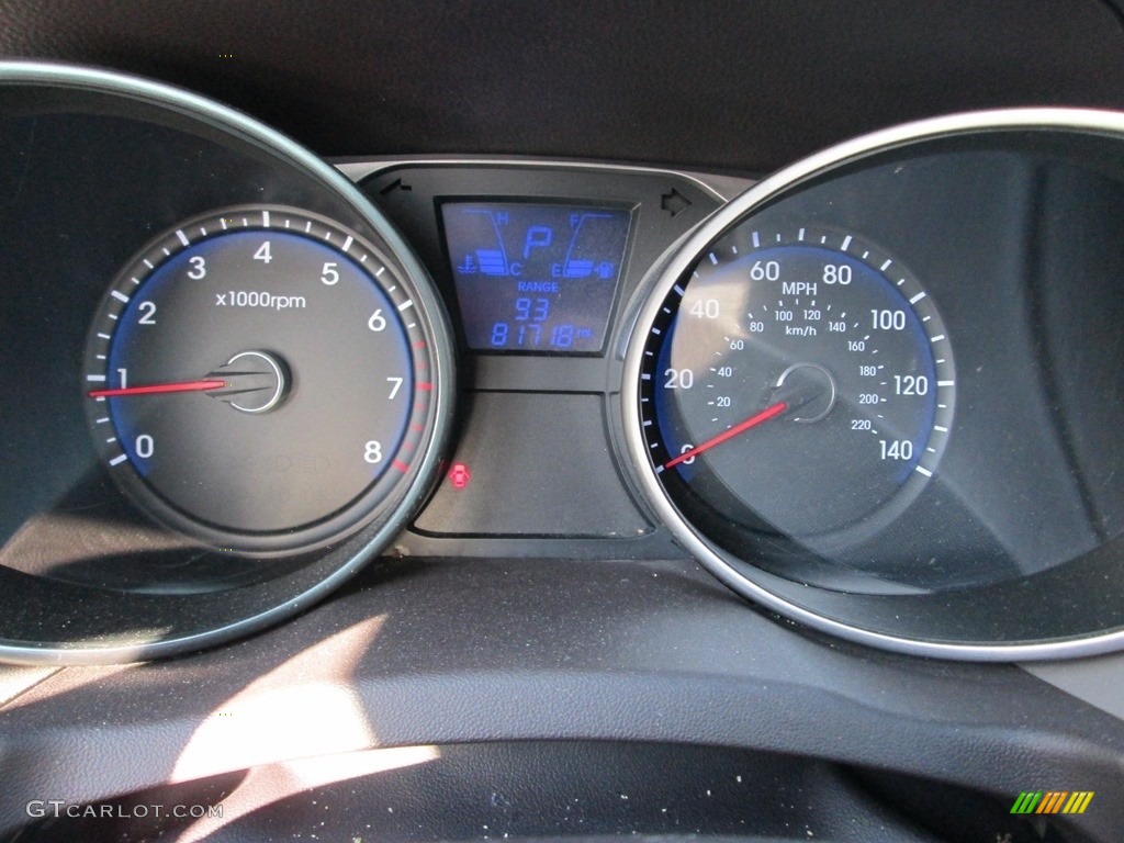 2012 Tucson GLS - Cotton White / Taupe photo #27