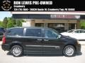 2015 Brilliant Black Crystal Pearl Chrysler Town & Country Touring-L  photo #1