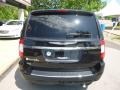 2015 Brilliant Black Crystal Pearl Chrysler Town & Country Touring-L  photo #8