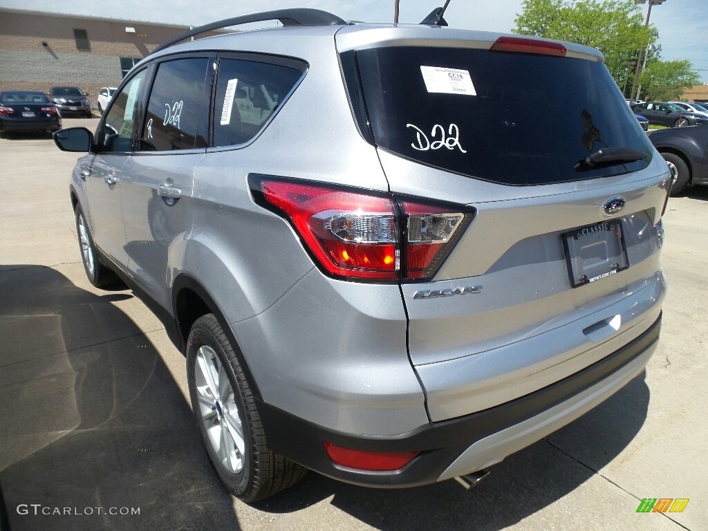 2018 Escape SE - Ingot Silver / Charcoal Black photo #3