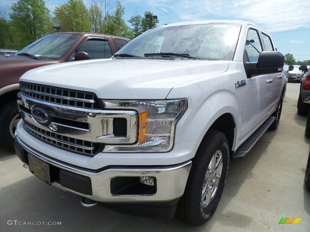 2018 F150 XLT SuperCrew 4x4 - Oxford White / Earth Gray photo #1