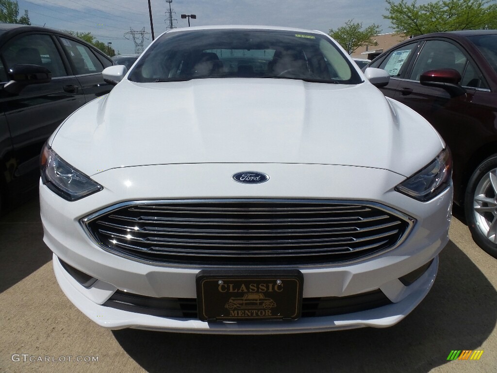 2018 Fusion S - Oxford White / Medium Light Stone photo #2