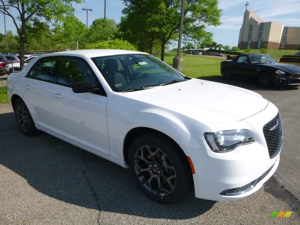 Bright White 2018 Chrysler 300 Touring AWD Exterior Photo #127308632