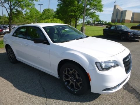 2018 Chrysler 300 Touring AWD Data, Info and Specs