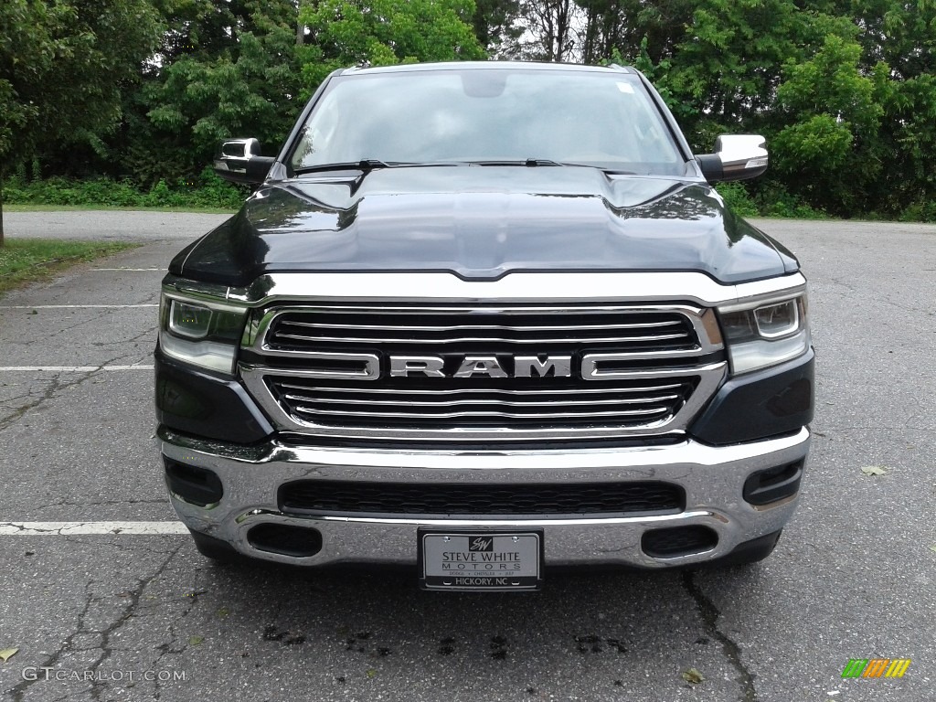 2019 1500 Laramie Crew Cab 4x4 - Maximum Steel Metallic / Mountain Brown/Light Frost Beige photo #3