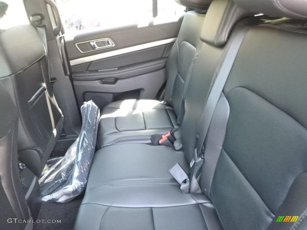 2018 Explorer XLT 4WD - Blue Metallic / Ebony Black photo #8