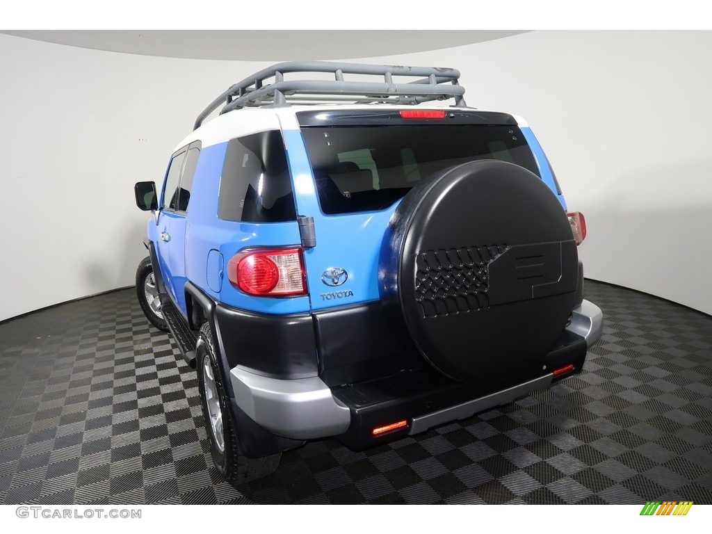 2007 FJ Cruiser 4WD - Voodoo Blue / Dark Charcoal photo #8