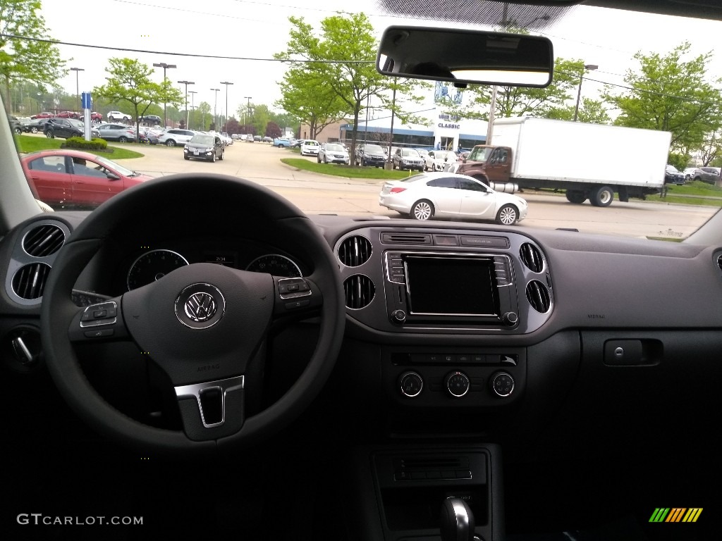 2018 Volkswagen Tiguan Limited 2.0T 4Motion Charcoal Black Dashboard Photo #127318310