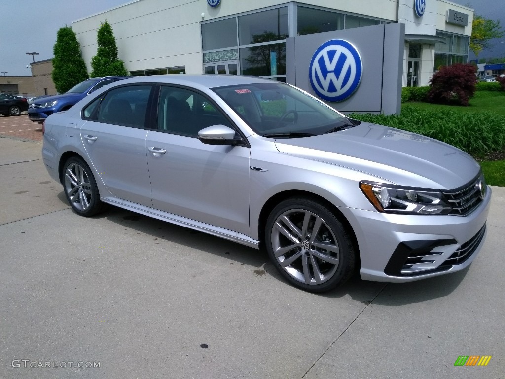 Reflex Silver Metallic 2018 Volkswagen Passat R-Line Exterior Photo #127318778