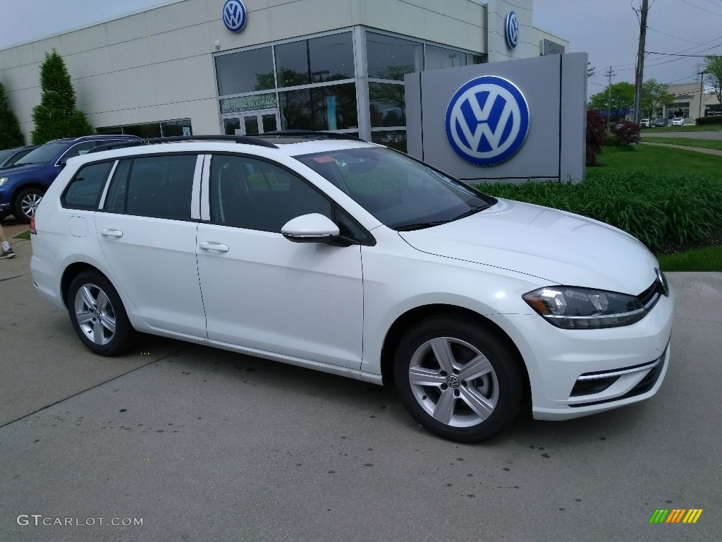 Pure White 2018 Volkswagen Golf SportWagen SE Exterior Photo #127318910