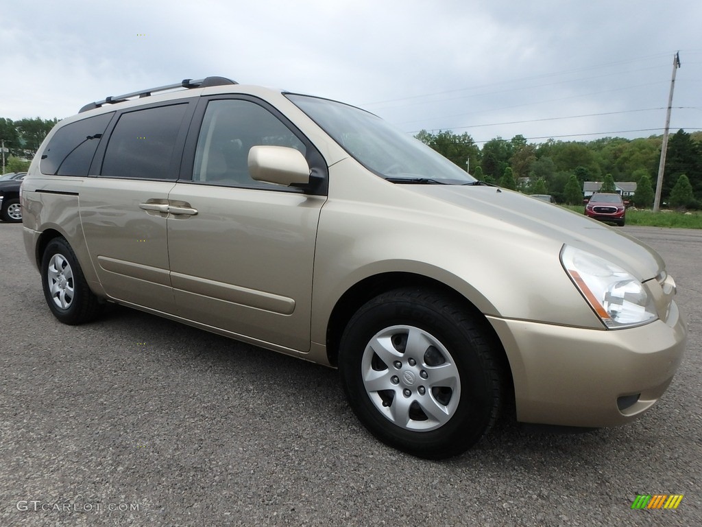 2008 Sedona LX - Sunset Gold Metallic / Beige photo #4