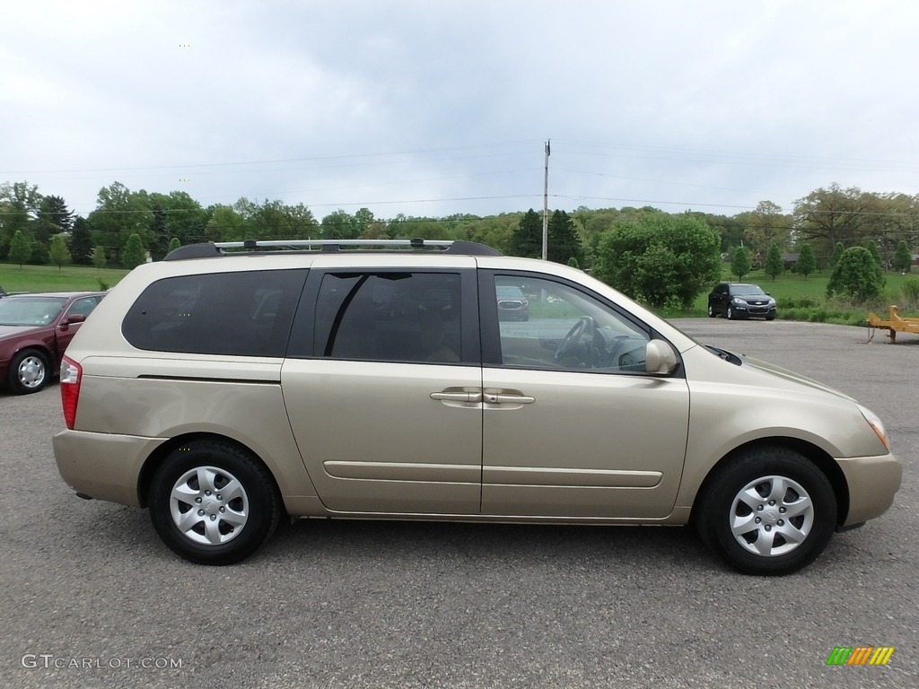 2008 Sedona LX - Sunset Gold Metallic / Beige photo #5
