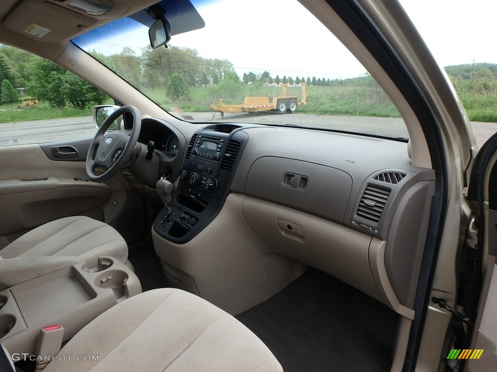 2008 Sedona LX - Sunset Gold Metallic / Beige photo #6