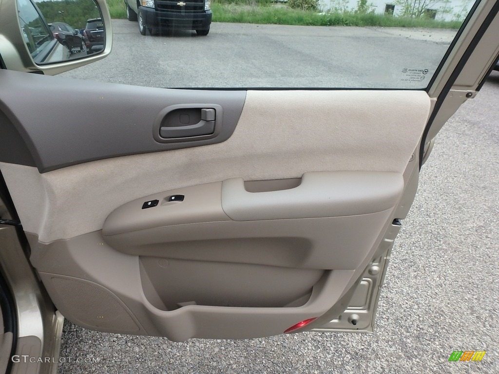 2008 Sedona LX - Sunset Gold Metallic / Beige photo #7