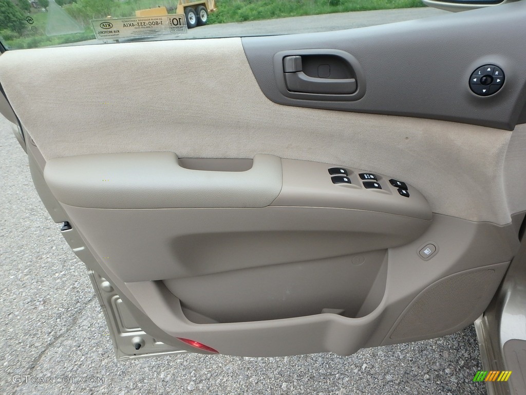 2008 Sedona LX - Sunset Gold Metallic / Beige photo #20