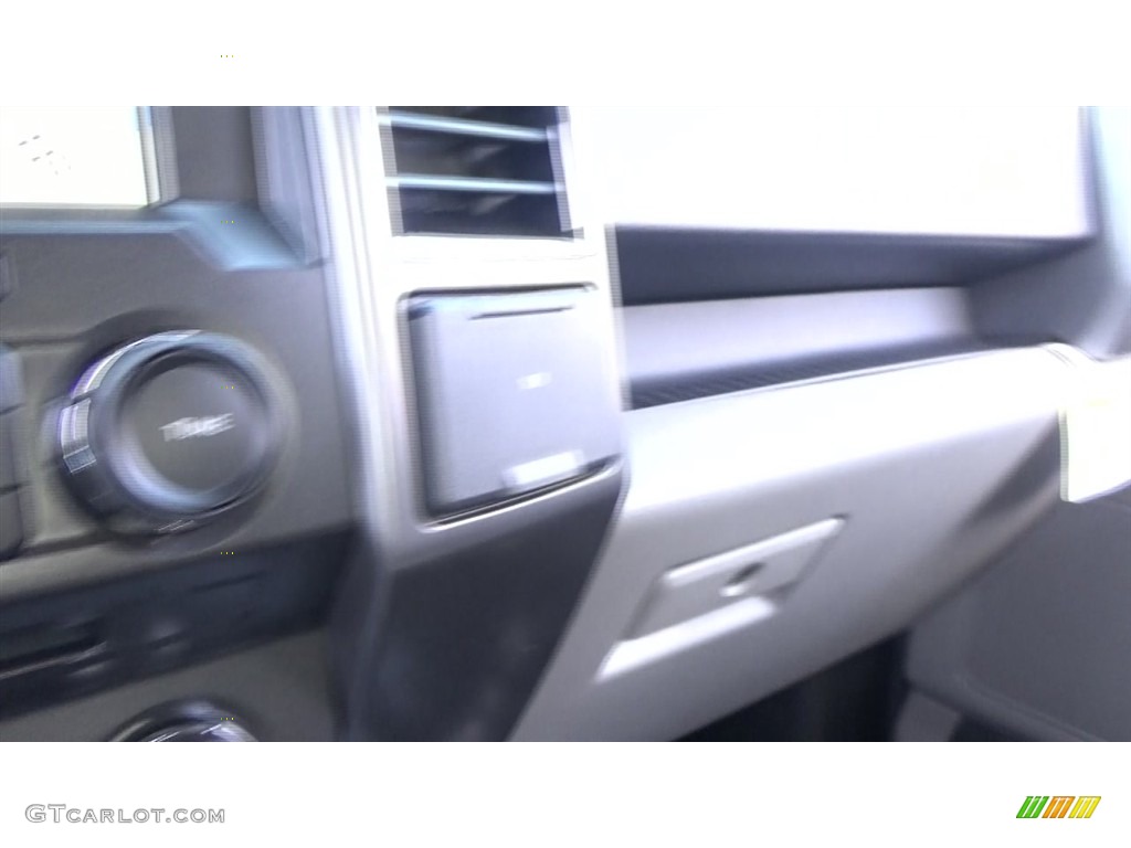 2018 F150 XLT SuperCrew 4x4 - Ingot Silver / Earth Gray photo #51