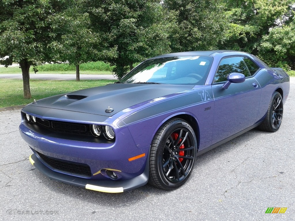 2018 Challenger T/A 392 - Plum Crazy Pearl / Black photo #2