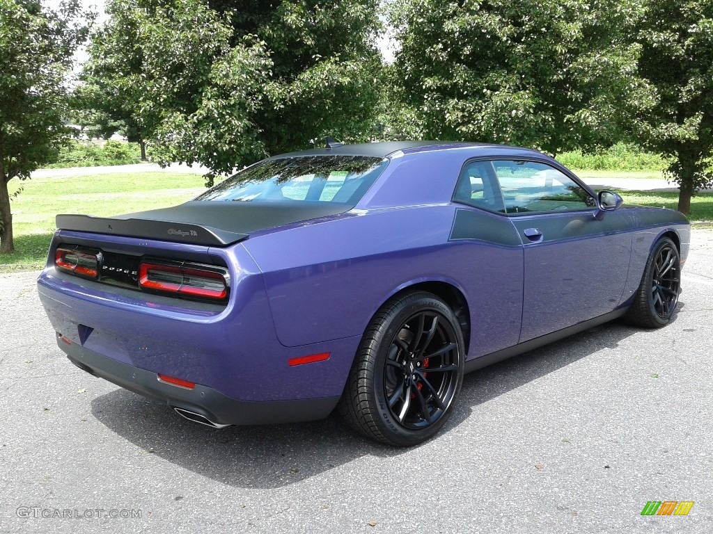 2018 Challenger T/A 392 - Plum Crazy Pearl / Black photo #6