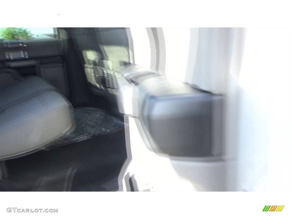 2018 F150 XLT SuperCrew 4x4 - Ingot Silver / Earth Gray photo #79