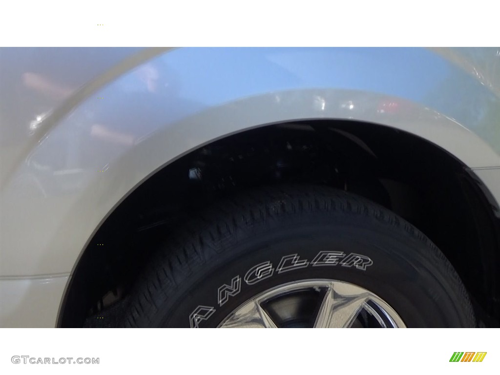 2018 F150 XLT SuperCrew 4x4 - Ingot Silver / Earth Gray photo #89