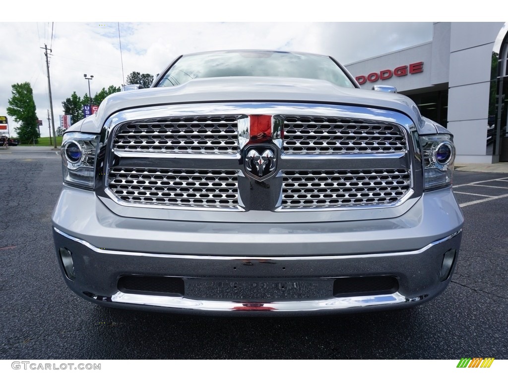 2018 1500 Laramie Quad Cab 4x4 - Bright Silver Metallic / Canyon Brown/Light Frost Beige photo #2