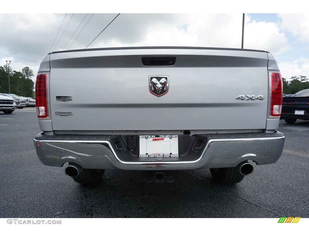 2018 1500 Laramie Quad Cab 4x4 - Bright Silver Metallic / Canyon Brown/Light Frost Beige photo #12