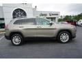 2019 Light Brownstone Pearl Jeep Cherokee Latitude  photo #11