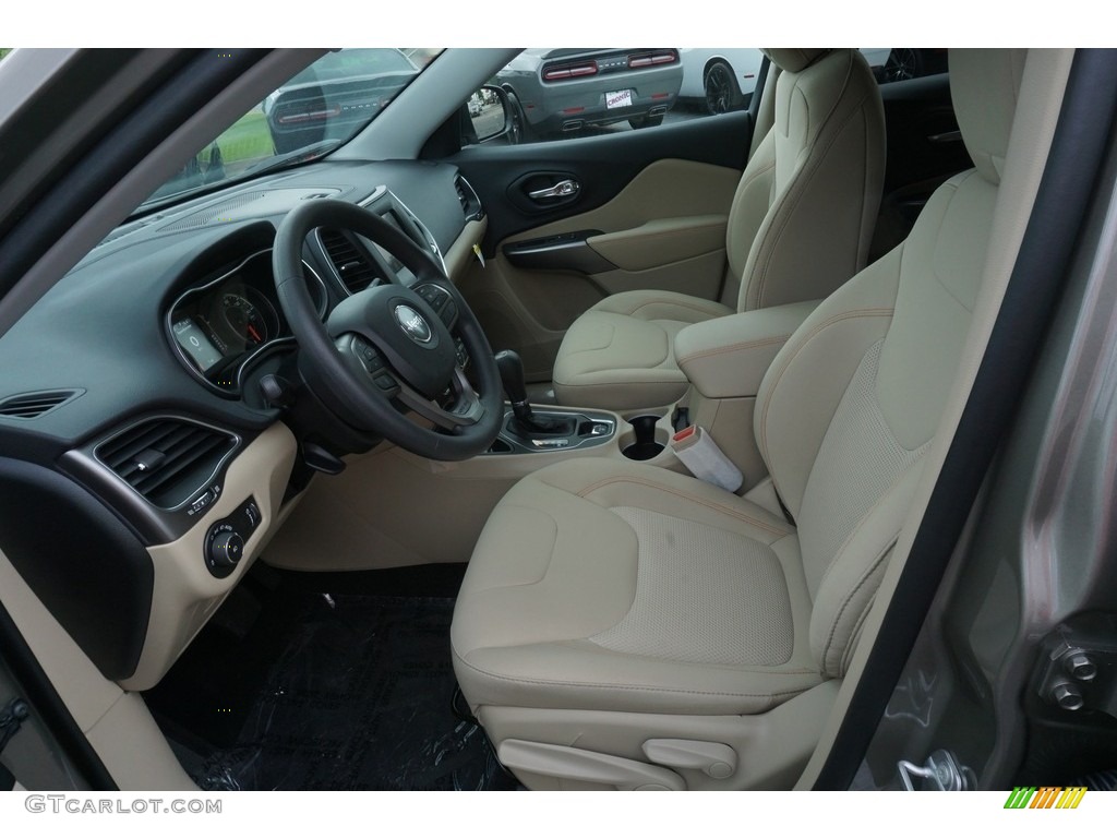 2019 Jeep Cherokee Latitude Interior Color Photos