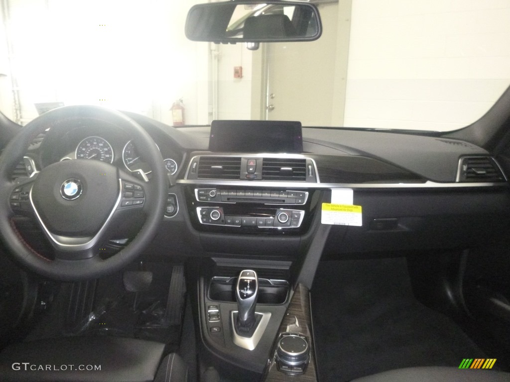 2018 3 Series 330i xDrive Sports Wagon - Mineral Grey Metallic / Black photo #21
