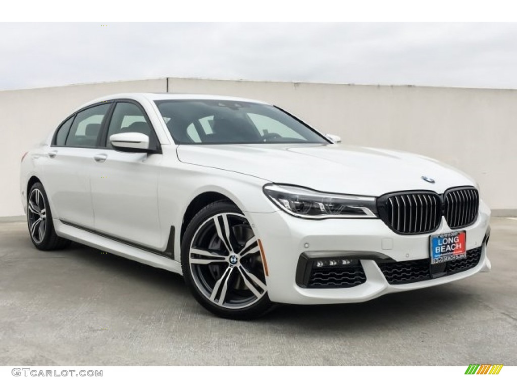 2019 BMW 7 Series 750i Sedan Exterior Photos
