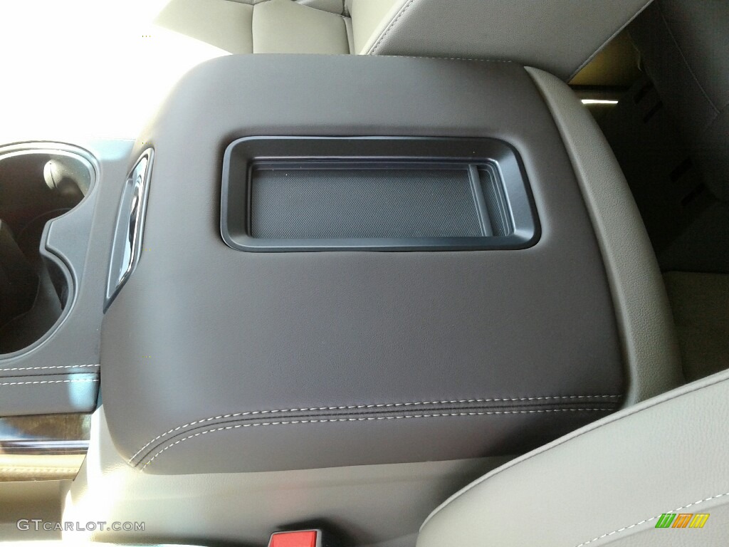 2018 Suburban LT - Siren Red Tintcoat / Cocoa/­Dune photo #18