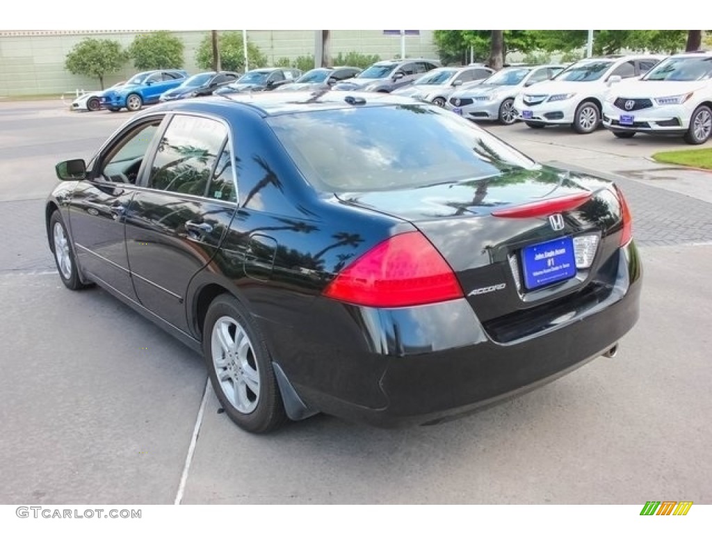 2006 Accord EX-L Sedan - Nighthawk Black Pearl / Ivory photo #5
