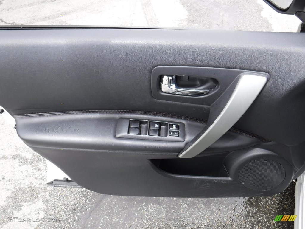 2010 Rogue SL AWD - Phantom White / Black photo #16
