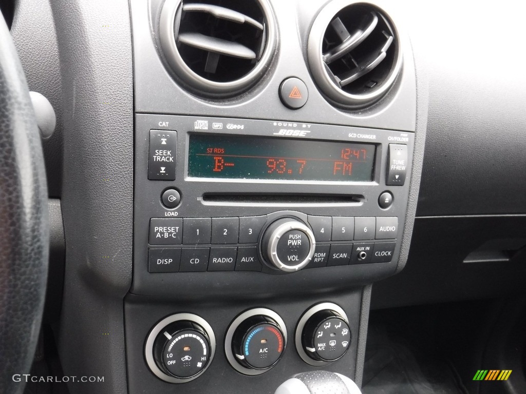 2010 Rogue SL AWD - Phantom White / Black photo #18